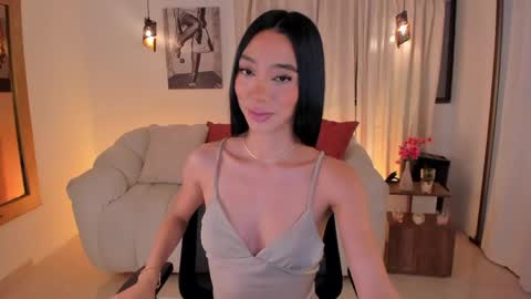 Snapshot of isabellalux_ chatting on 05/09/26, 04:34 ISABELLA online show from 05/09/26, 04:34