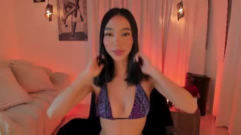 ISABELLA  online show from 06/18/26, 05:39