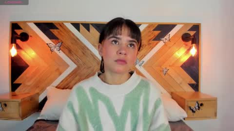 Isabella  online show from 10/02/25, 11:39