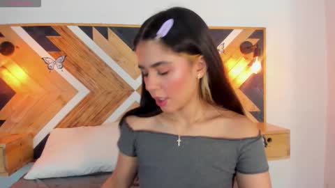 Isabella  online show from 10/08/25, 11:41