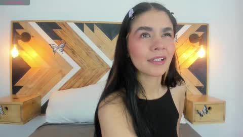 Isabella  online show from 10/15/25, 11:32