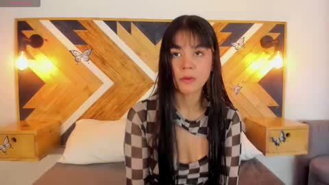 Isabella  online show from 10/20/25, 12:27