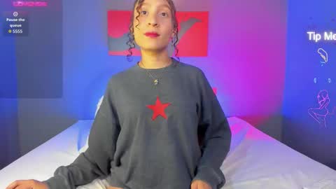 Snapshot of isabellaspencer chatting on 12/02/25, 10:38 Isabella online show from 12/02/25, 10:38