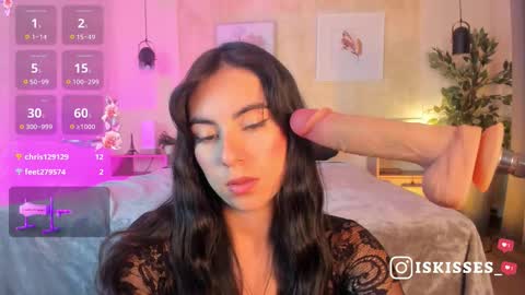 Snapshot of isabellasweet__ chatting on 03/27/26, 08:26 online show from 03/27/26, 08:26