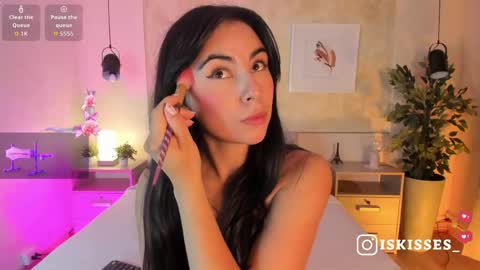Snapshot of isabellasweet__ chatting on 04/09/26, 03:39 online show from 04/09/26, 03:39