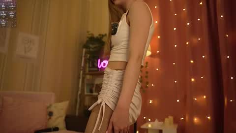 Bella online show from 11/14/25, 03:49