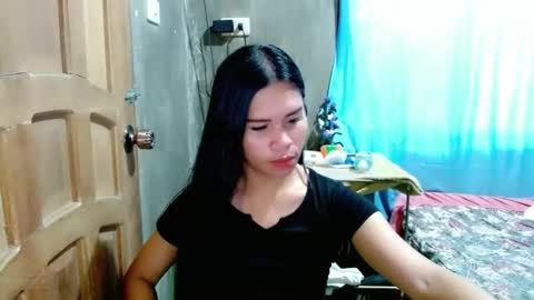 Snapshot of isabelle_amore chatting on 03/05/26, 08:32 Ysa online show from 03/05/26, 08:32