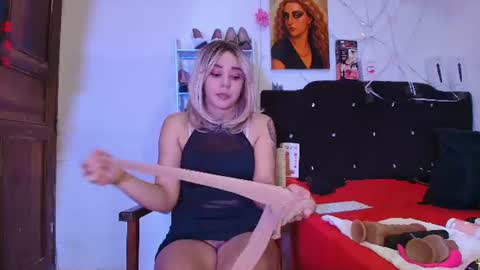 isabelle_sara online show from 07/26/26, 08:49