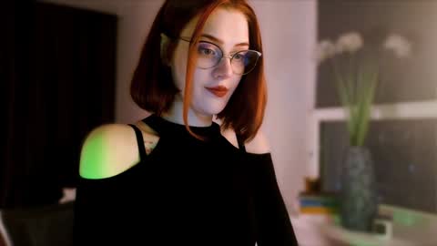 Madame Isabelle online show from 12/16/24, 03:54
