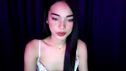 Isabelle online show from 11/21/25, 07:07