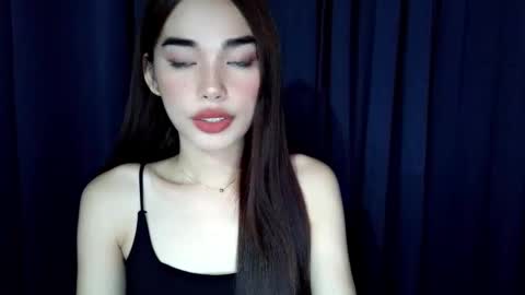 Isabelle online show from 05/18/26, 11:49