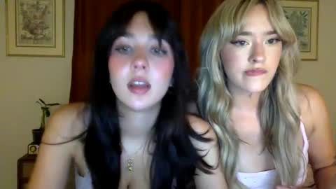 Isabelle online show from 09/16/25, 03:18