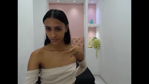 isabellelovingmint online show from 09/16/25, 12:39