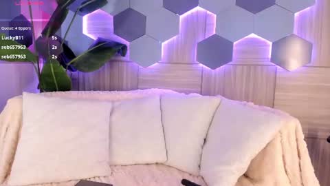    online show from 06/15/26, 03:53