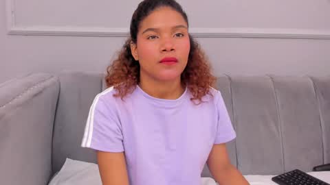 Isabellsmmith online show from 01/18/25, 10:17