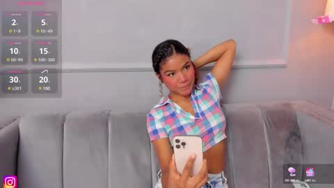 Isabellsmmith online show from 02/25/25, 04:03