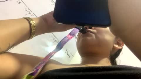 Snapshot of isabelprietoo chatting on 09/17/25, 04:14 Isa online show from 09/17/25, 04:14