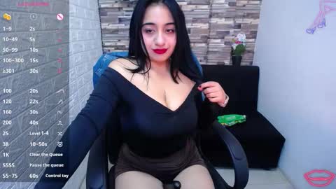 Hi there im Isabelsaenzxx online show from 10/22/25, 12:27