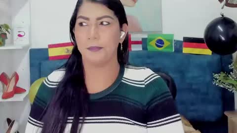 Isabel online show from 07/04/26, 12:33
