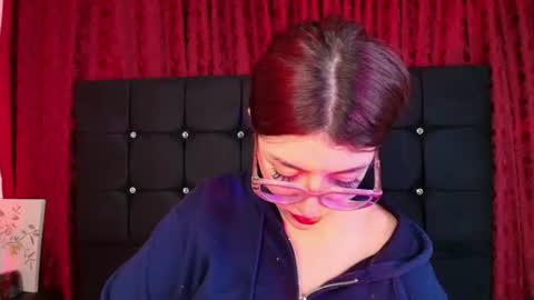 Isabella Ferrer online show from 07/15/26, 06:51