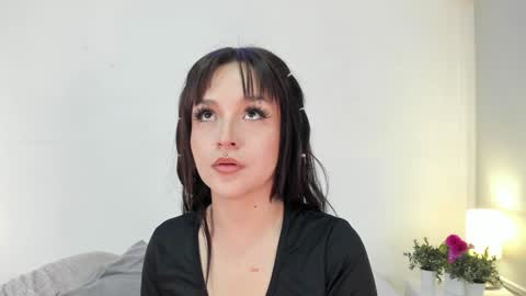 isameow online show from 12/17/24, 10:22