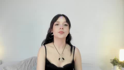 isameow online show from 01/02/25, 09:39