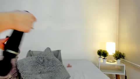 isameow online show from 02/14/25, 01:13