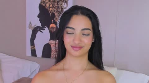 Snapshot of isamonroee chatting on 12/09/24, 10:52 Isa Monroee online show from 12/09/24, 10:52