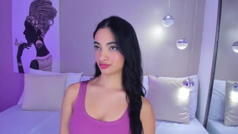 Snapshot of isamonroee chatting on 01/02/25, 07:40 Isa Monroee online show from 01/02/25, 07:40