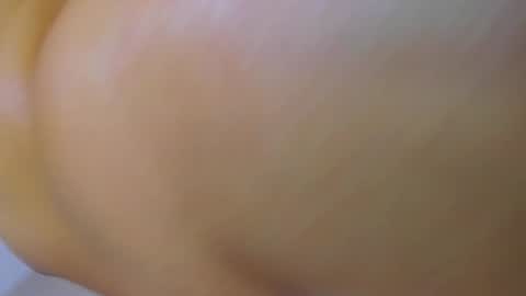 Snapshot of isamonroee chatting on 01/18/25, 02:03 Isa Monroee online show from 01/18/25, 02:03