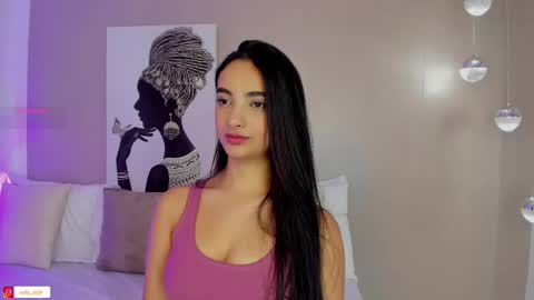 Snapshot of isamonroee chatting on 02/12/25, 09:01 Isa Monroee online show from 02/12/25, 09:01