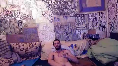 ischam187 online show from 10/18/25, 10:16