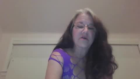 Iseestarz420 online show from 12/23/24, 03:29
