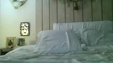 Iseestarz420 online show from 09/26/25, 03:43