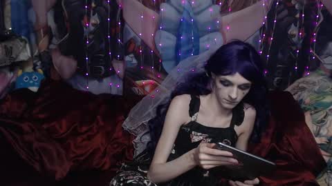 Snapshot of iselestias chatting on 10/31/25, 09:38 Sele online show from 10/31/25, 09:38