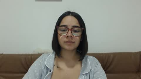 Emma online show from 09/30/25, 03:55