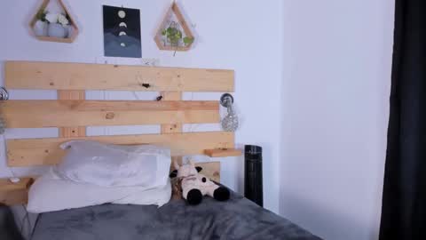 ishabellalopez online show from 12/11/24, 05:10