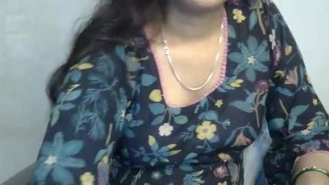 ishika_ishu online show from 09/10/25, 05:24