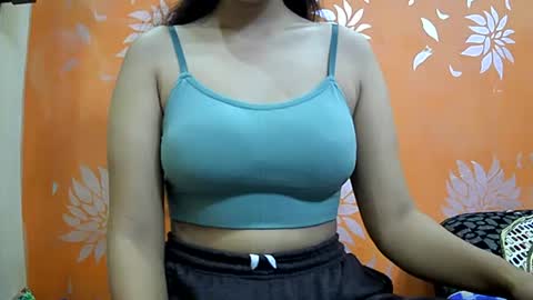 ishika_singh_ online show from 02/27/25, 03:36