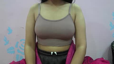 Snapshot of ishika_singh_ chatting on 01/17/26, 02:38 ishika_singh_ online show from 01/17/26, 02:38