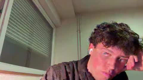 Snapshot of isiah2841 chatting on 05/04/26, 09:22 isiah online show from 05/04/26, 09:22