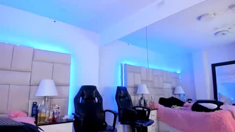 Pauli online show from 03/12/25, 02:09