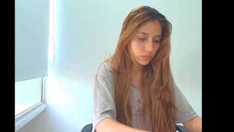 Snapshot of isis_pink chatting on 02/26/26, 04:39 Alaya online show from 02/26/26, 04:39