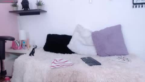 isis_stark online show from 09/20/25, 07:15