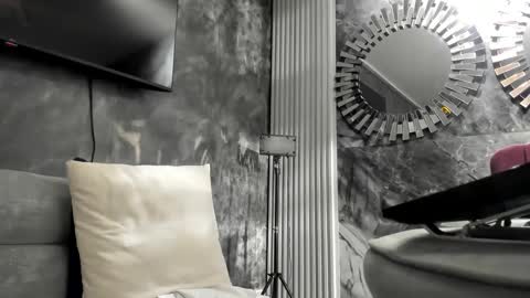 Isis online show from 09/20/25, 05:58