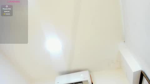 Snapshot of isisbrown_ chatting on 12/13/25, 09:09 ISIS online show from 12/13/25, 09:09