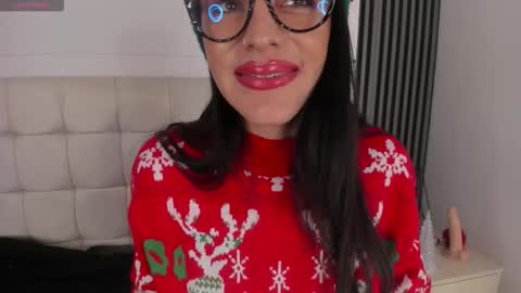 Isis Noir online show from 12/04/25, 06:27