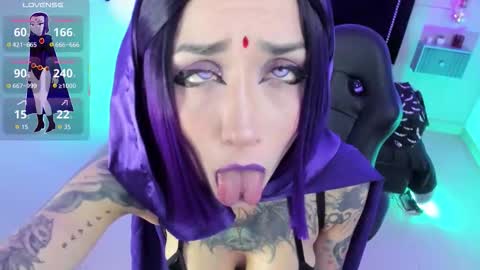 Snapshot of isisraichuu chatting on 11/25/25, 09:15 Isis Raichu online show from 11/25/25, 09:15