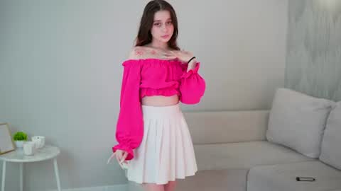 Linet online show from 06/15/26, 02:47