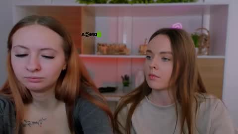 Snapshot of isla_dior chatting on 10/13/25, 08:36 isla_dior online show from 10/13/25, 08:36